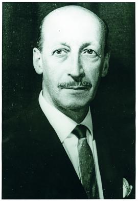 González Ginouvés, Ignacio, 1903-